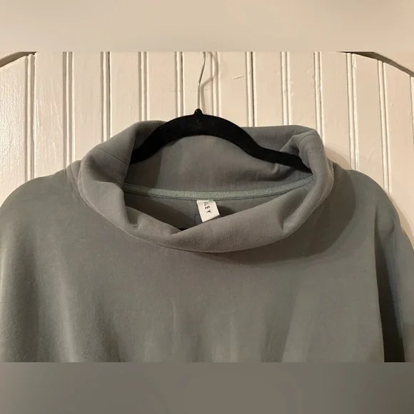 Varley Gray Funnel Neck Drawstring Waist Pullover Sweatshirt Top Size M - Picture 5 of 8